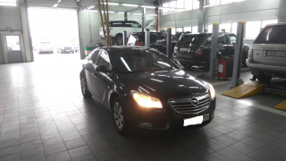 Opel Insignia 2.0T