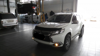 Mitsubishi Pajero sport