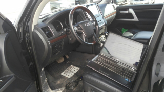 Toyota Land Cruser 200 4.5D
