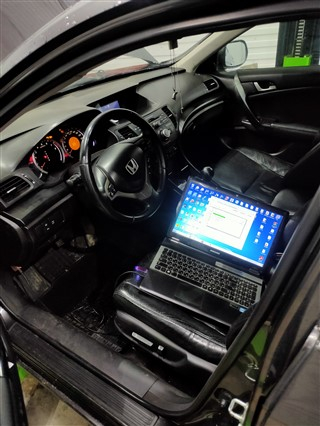 Honda Accord 8 2,4