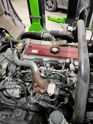 HINO 300