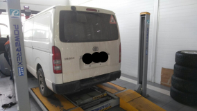 Toyota Hiace 1KD